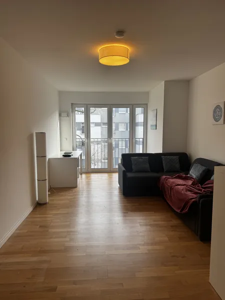 Zuhause mit einem Zimmer in Charlottenburg — photo 1
